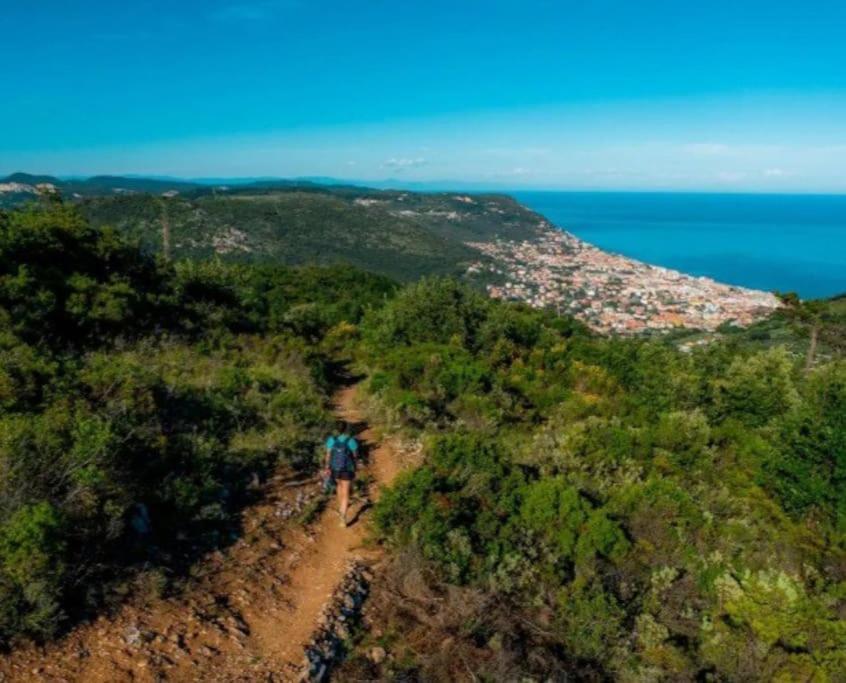 Nido Tra Gli Ulivi Daire Finale Ligure Dış mekan fotoğraf